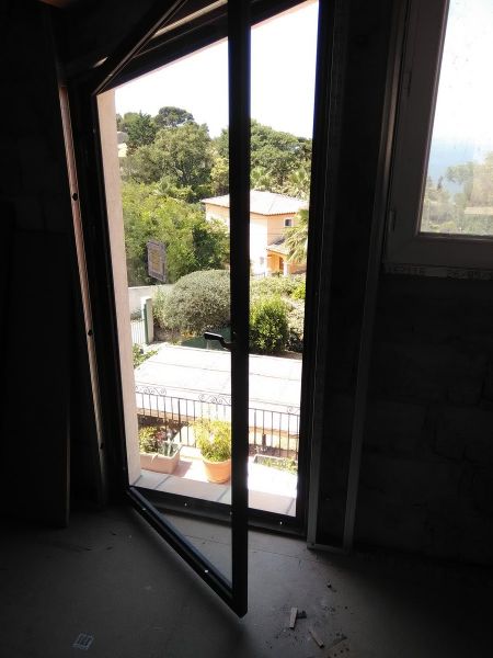 Porte fenêtre en acier sur mesure au Pradet (var)