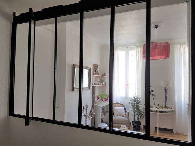 Verrière en acier sur meure à Marseille