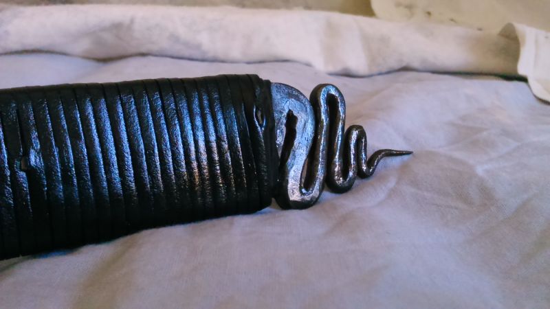 Détail de la fin du manche