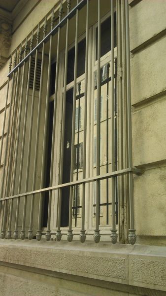 Grilles de défense en fer forgé à Marseille 13008