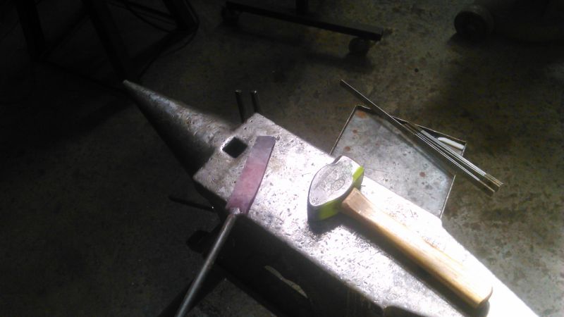 Forge d'un couteau pliant