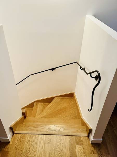 Rampe d’escalier en fer forgé sur mesure à Marseille 