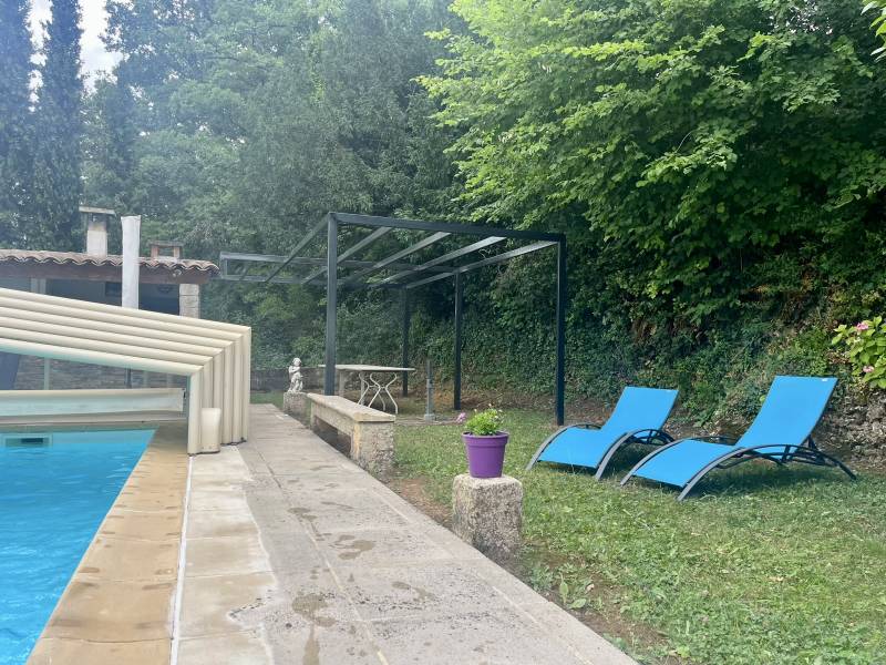 Pergola en acier sur mesure à Bandol 