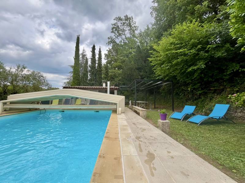Pergola en acier sur mesure à Bandol 