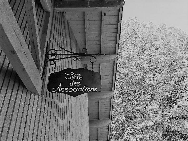 Enseigne en fer forgé