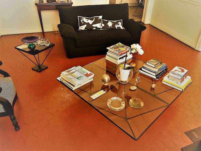 Tables basses avec plaeau en verre et en marbre