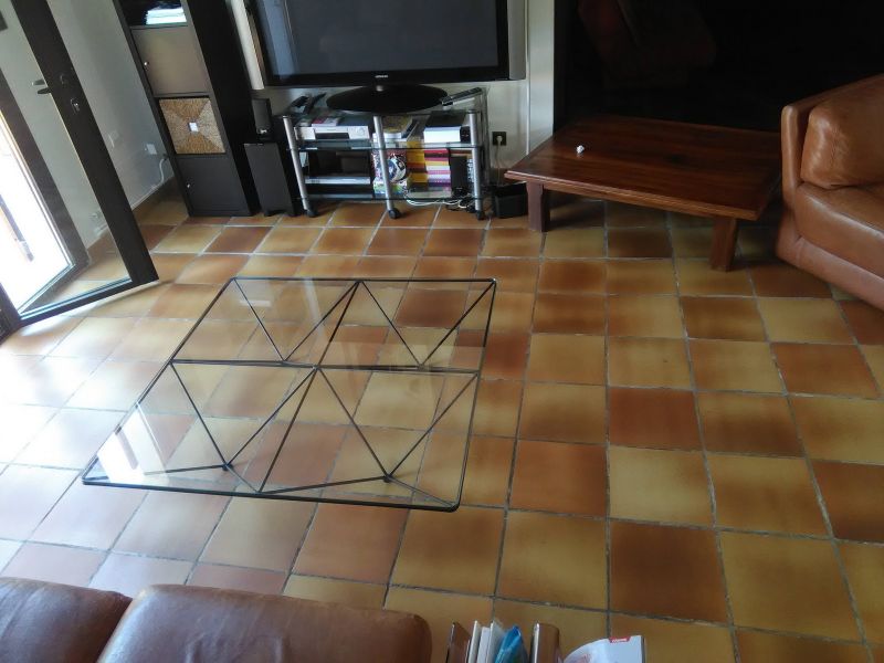 Table basse avec plateau en verre à Marseille