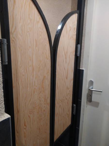 Porte Saloon sur mesure à Marseille 13006