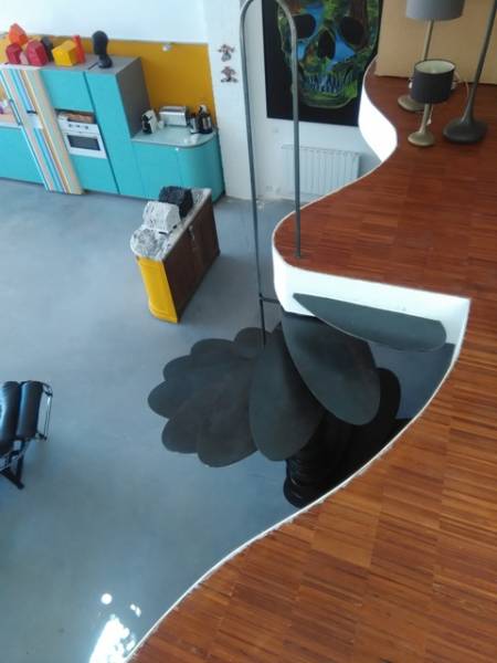 Escalier designé en fer forgé