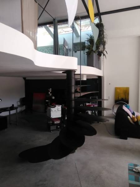 Escalier designé en fer forgé