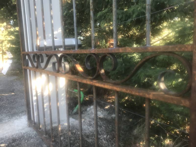 Fabrication d'un portial en fer forgé sur mesure à Aix en Provence