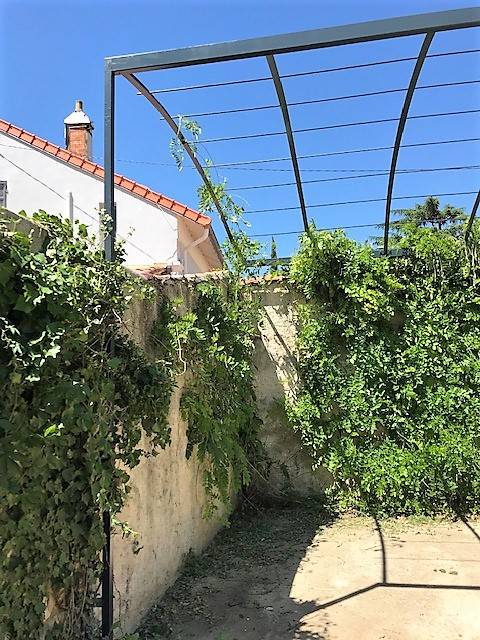 Pergola en acier sur mesure à Marseille 13012