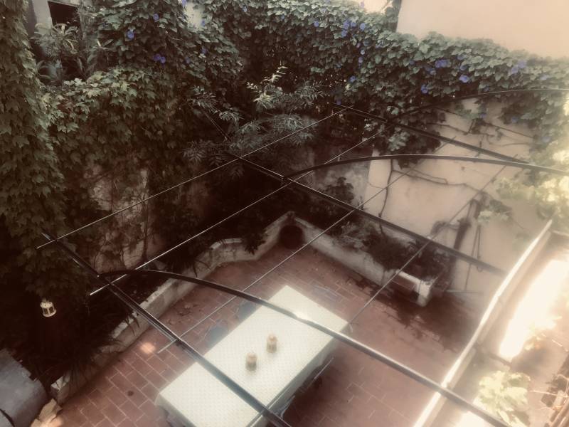 Création d'une pergola en fer forgé sur mesure à Marseille